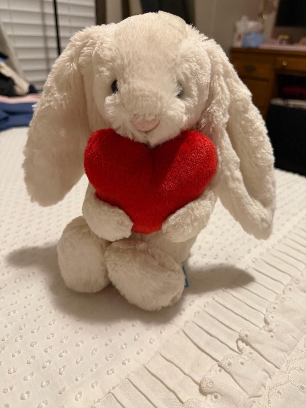 Jellycat red love heart bashful bunny